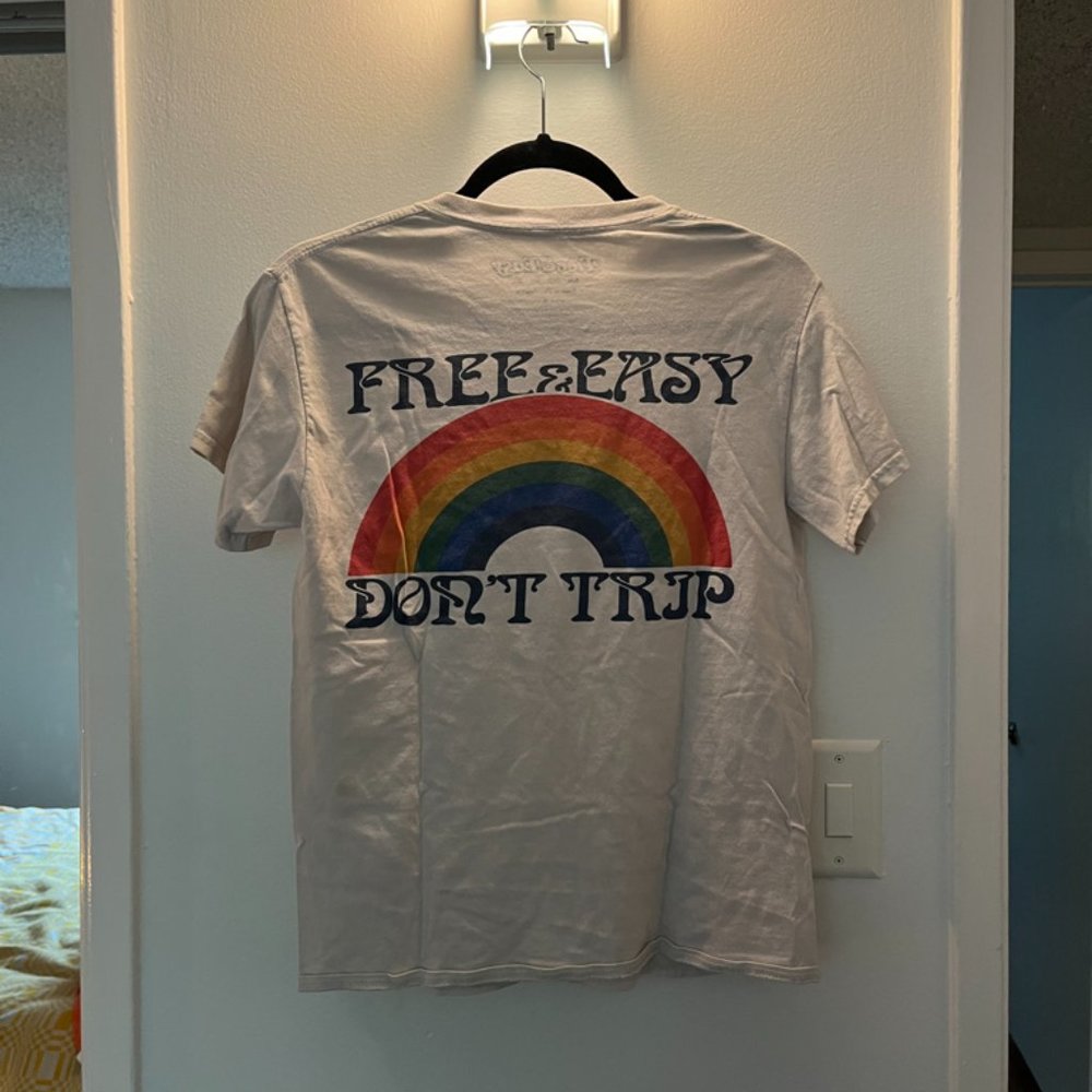 Free and Easy Don't Trip white pocket tee